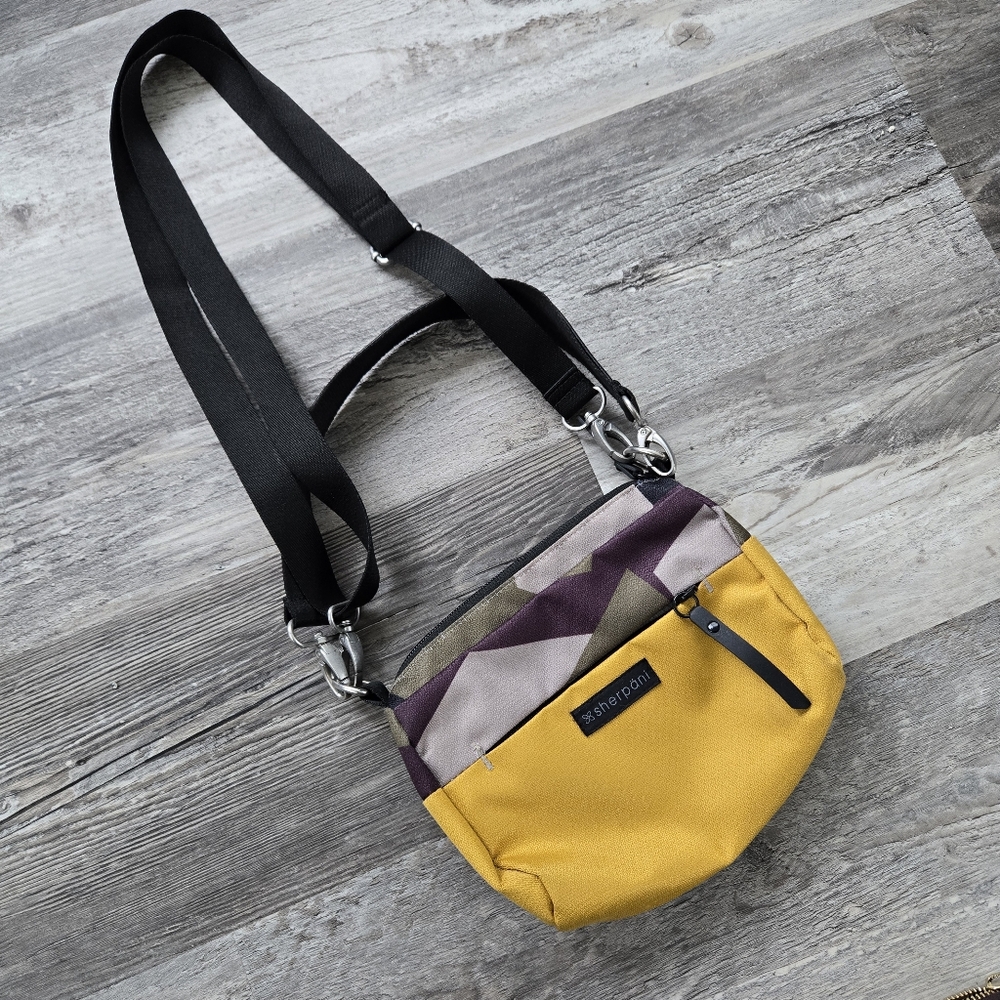 Sherpani Yellow and Purple Crossbody Bag Skye - Picture 2 of 8